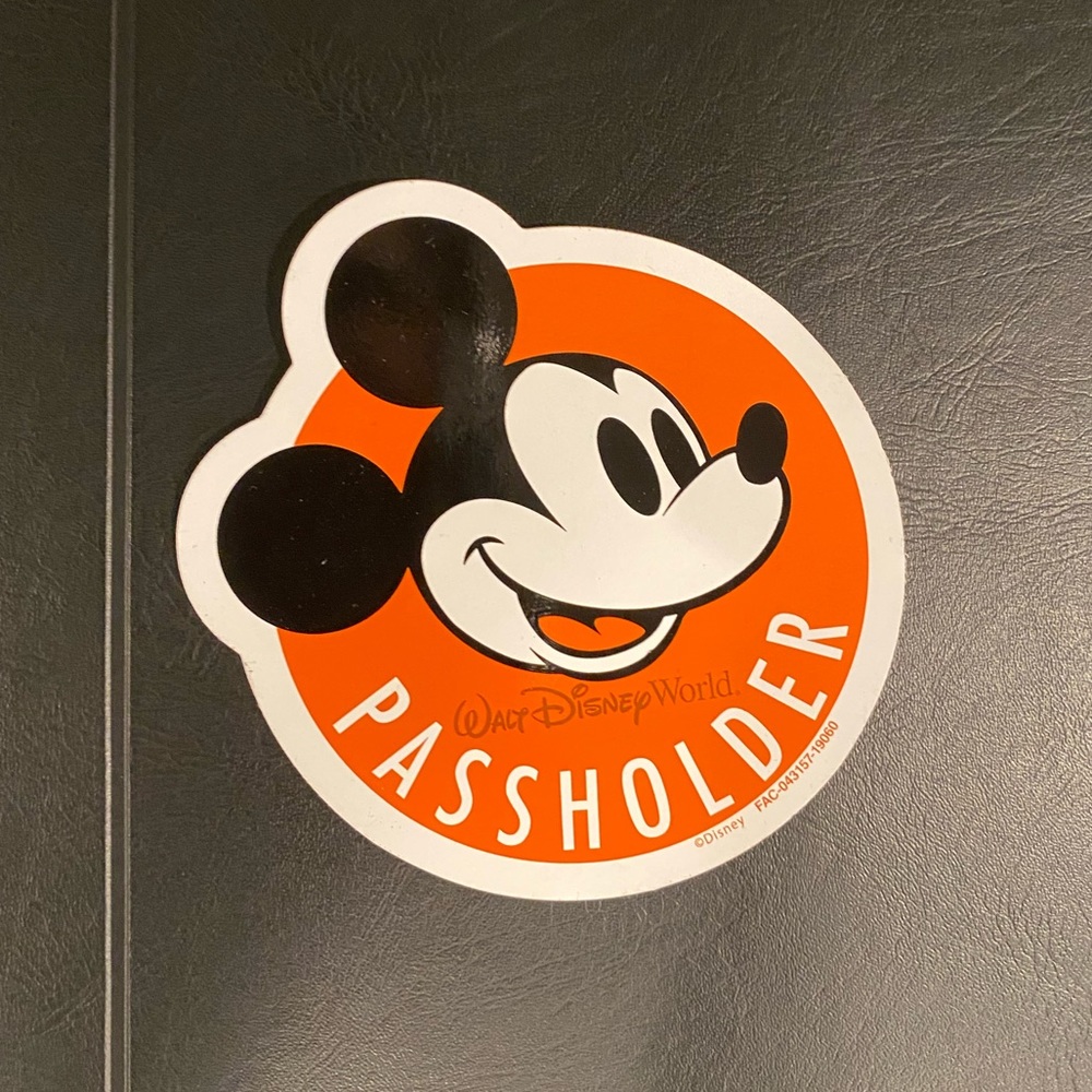 New Disney World Passholder magnet